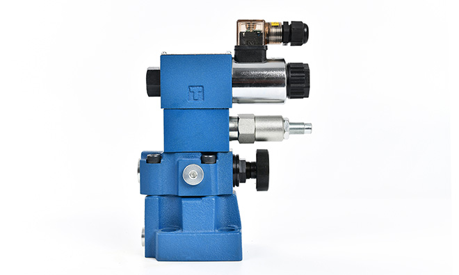 溢流閥的選型時，是否需要考慮其動態響應特性？